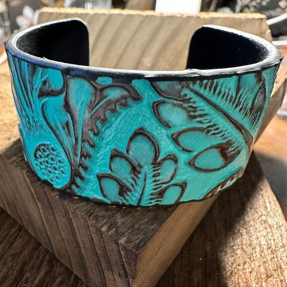 Boho Southwestern Leather Turquoise Floral Wide Cuff Bangle Bracelet, Ships in - Picture 8 of 11